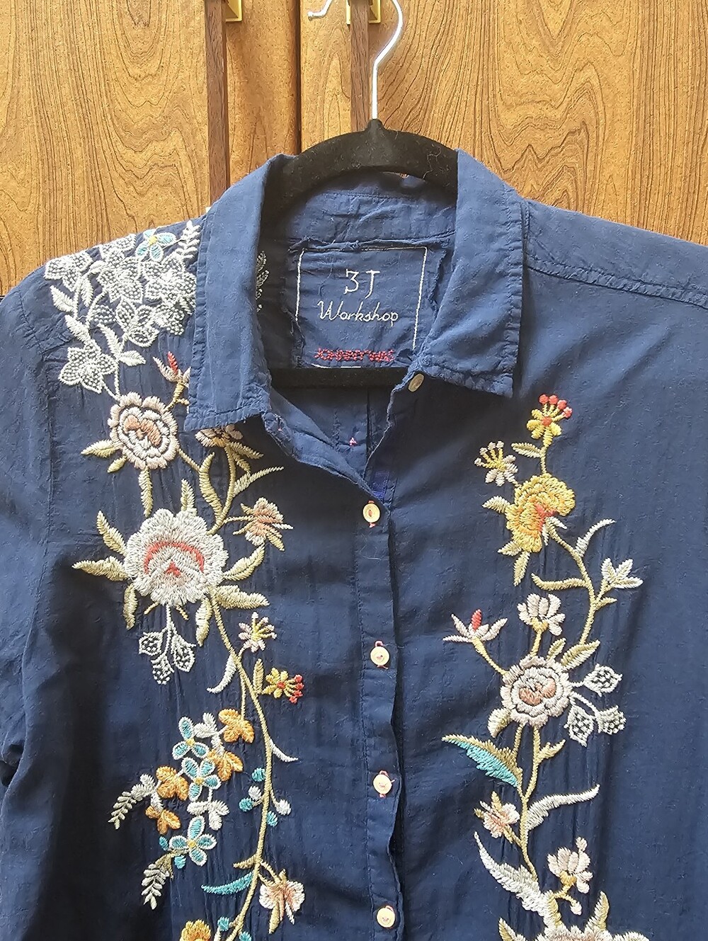 Johnny WAS embroidered Top Buttons Down Back Bird Floral L Cotton - Picture 8 of 10